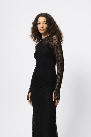 Close To You Maxi Dress Black by Mossman – a lace maxi with long sleeves and slim fit. Perfect for elevated evening styling.