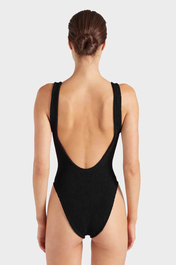 Dallas Swim Black by Hunza G – a sculpting crinkle one-piece with square neckline and front zip. Perfect for bold poolside style.