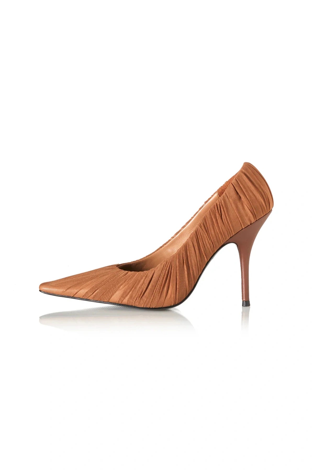Dea Mocha Mesh by Alias Mae, mesh-covered leather heel with pointed toe and 11cm height, a trendy piece perfect for weddings or statement events.
