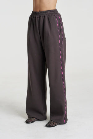 Eden Trackpant Shadow by Summi Summi – relaxed brushed fleece trackpants for elevated everyday comfort.
