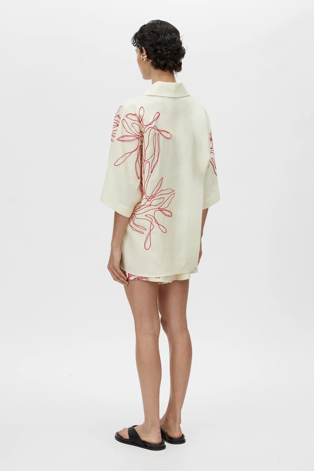 Eviva Short by Camilla and Marc – lemon linen-blend shorts with beaded embroidery and an elastic waistband, perfect for easy polished days.