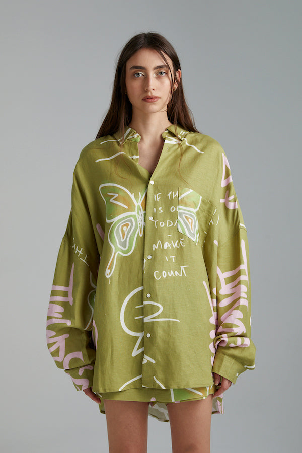 Summi Summi | Oversized LS Shirt Graffiti Butterfly Khaki | Girls with Gems
