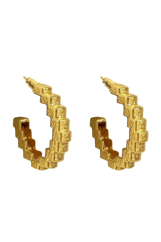 Gabrielle Earrings Gold by Mountain and Moon – sculptural ridged gold hoop earrings with polished finish.