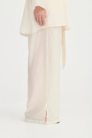 Giulia Pants Ivory Leaf by Solaqua – relaxed straight-leg pants with elastic waistband and subtle leaf print.