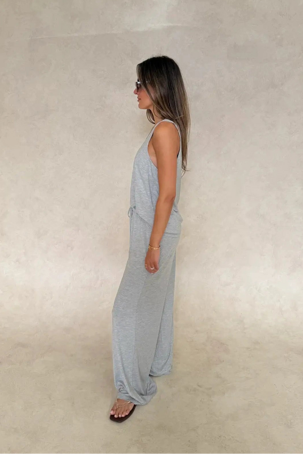 Hunter Tank Top Grey by Sneaky Link – a relaxed scoop-neck tank with soft stretch and fluid drape. Perfect for effortless layering.