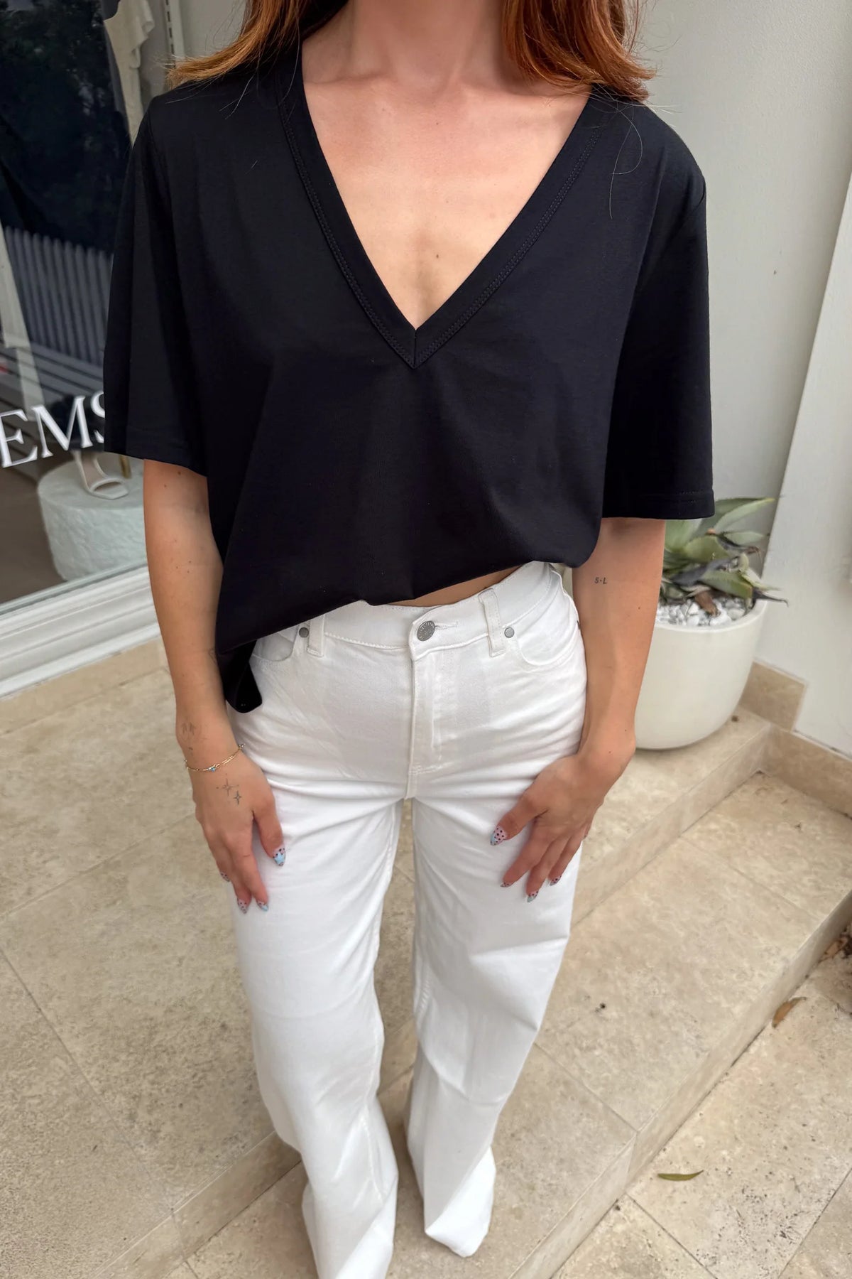 Carter V Neck Tee Black