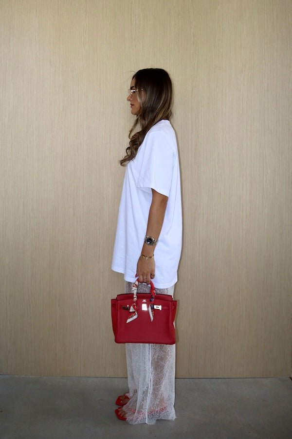 Lia Tee White by Sneaky Link – Oversized, boxy 100% cotton tee with short sleeves, perfect for layering and casual chic styling.