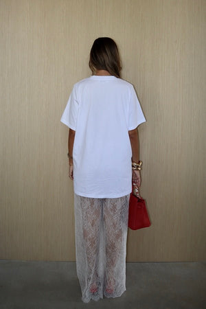 Lia Tee White by Sneaky Link – Oversized, boxy 100% cotton tee with short sleeves, perfect for layering and casual chic styling.