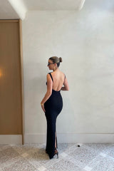 Verona Gown Black by Effie Kats – Fitted stretch-crepe gown with high neckline and minimalist ‘90s-inspired silhouette.