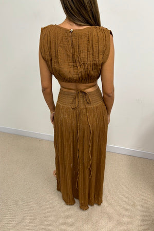 Alina Top Coco by D'Artemide, soft cotton with a curved neckline and drawstring waist, perfect for trendy everyday wear and viral casual styles.