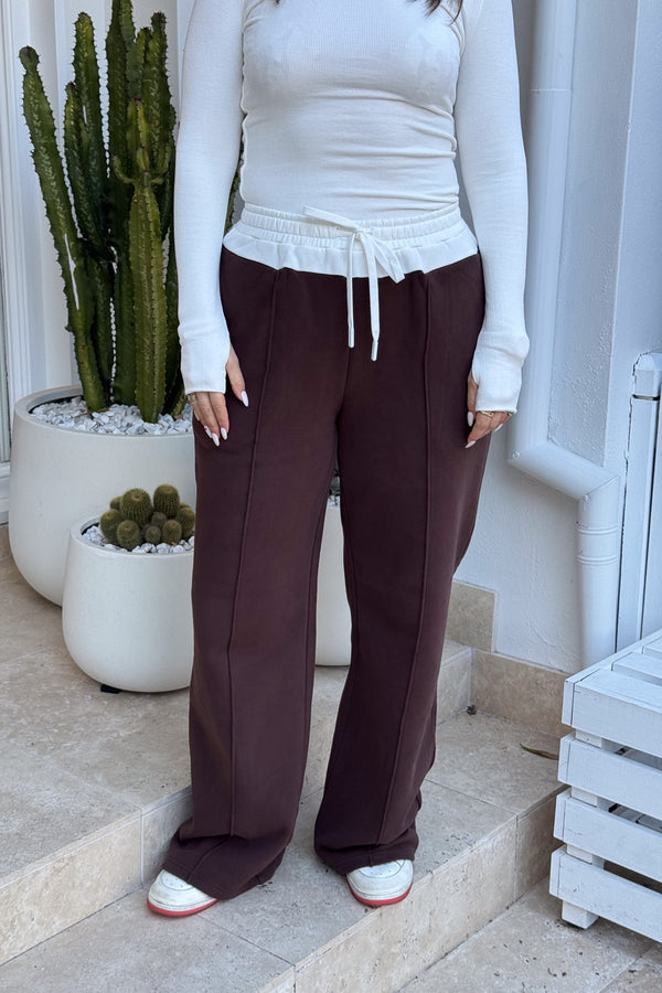 Terry Sweat Pant Chocolate Brown by Sneaky Link, wide-leg cotton sweatpant with contrast waistband and seams for laid-back streetwear style
