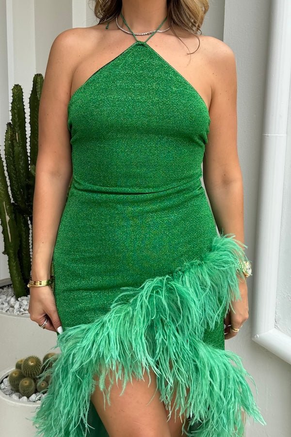 Lumiere Plumage Tulip Dress Emerald Green by Oséree – A bold, glamorous dress featuring luxurious ostrich feathers and a chic halter neck, perfect for standout events.