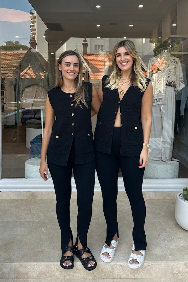 Onte | Helena Gilet Black | Girls With Gems