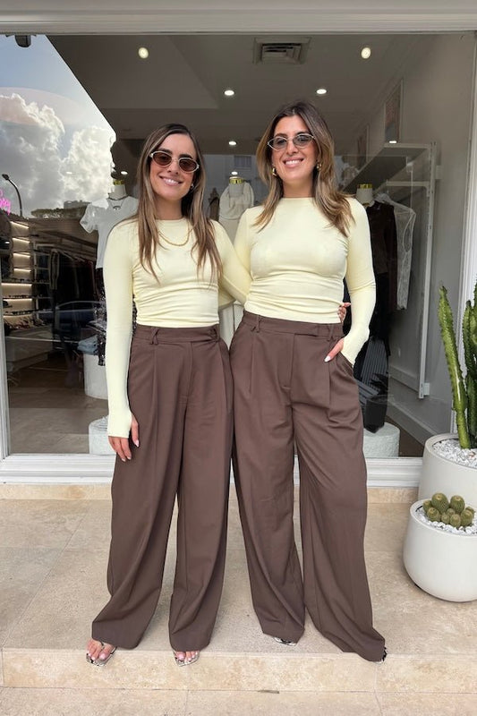 Brooklyn Top Yellow by Mossman – Trendy lightweight knit with high round neck, thumb holes, and longline fit. Perfect for layering and casual chic days.