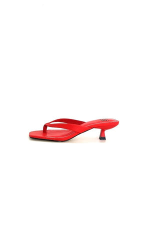 Kitty Heel Red by Sneaky Link – Stylish and comfortable with a 4cm kitten heel, leather upper and lining, and a sleek gloss finish. Fits true to size. Note: inner sole differs slightly from photo.
