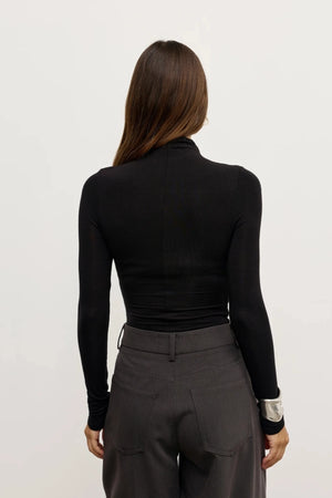 Kelsie Bodysuit Shadow by Bayse – long sleeve fitted bodysuit with centre-front ruching and second-skin fit.
