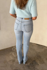 Kendrick Straight Leg Jean Light Blue by Sneaky Link – a viral stretch denim with straight fit. Perfect for everyday styling.