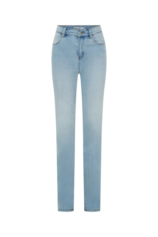Kendrick Straight Leg Jean Light Blue by Sneaky Link – a viral stretch denim with straight fit. Perfect for everyday styling.