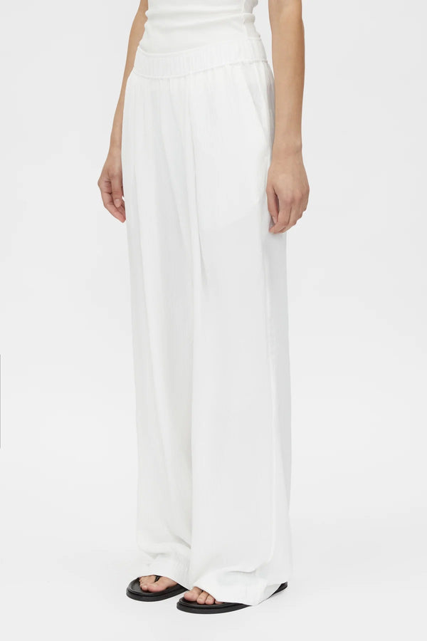 Kusama Pant by Camilla and Marc – soft white textured mid-rise pants with relaxed shaping and clean seams, perfect for polished everyday wear.