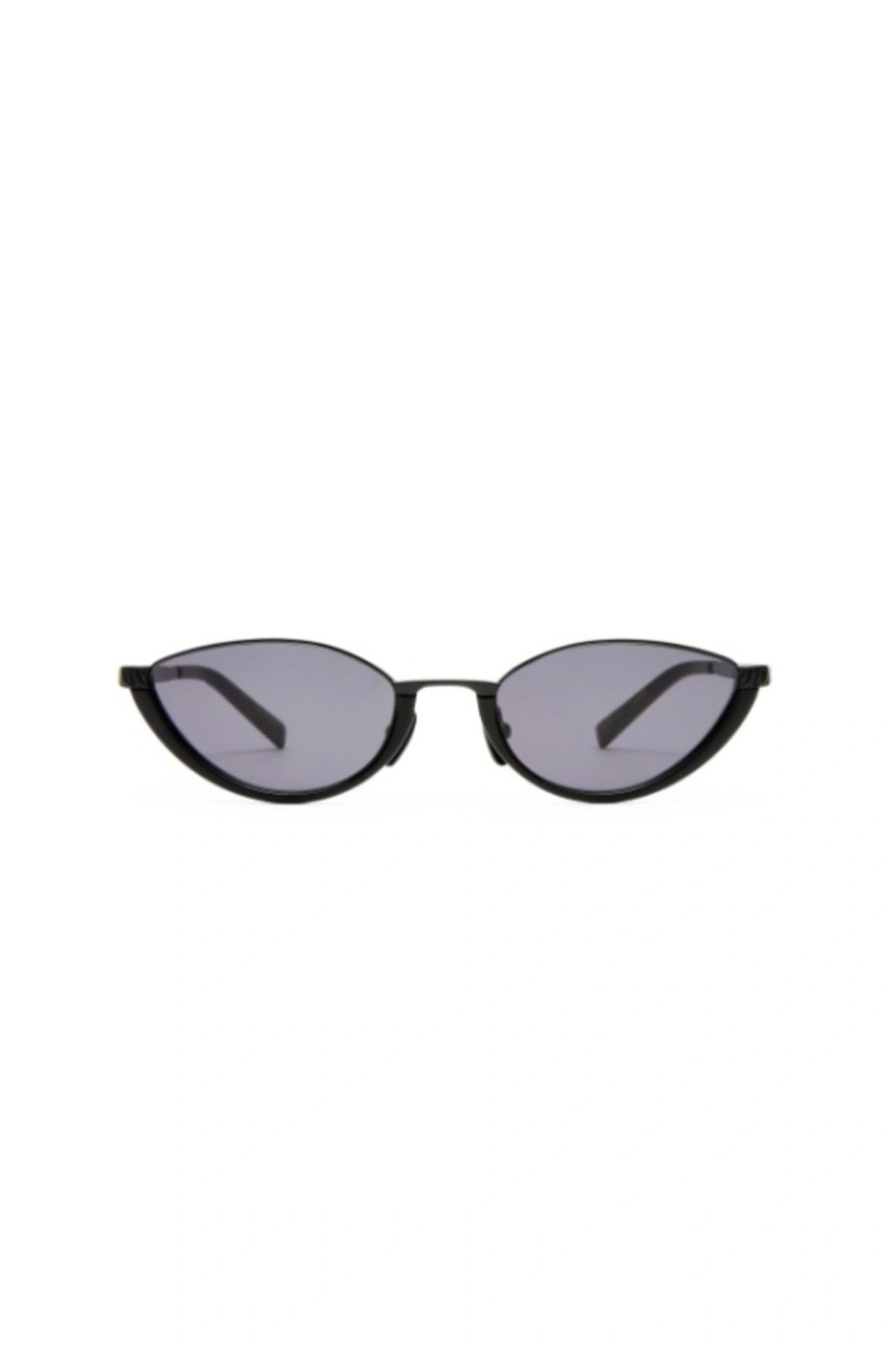 Lia Black by Luv Lou, cat-eye sunglasses with black frame and smoke lenses, a trendy piece perfect for timeless everyday wear or chic summer styling.