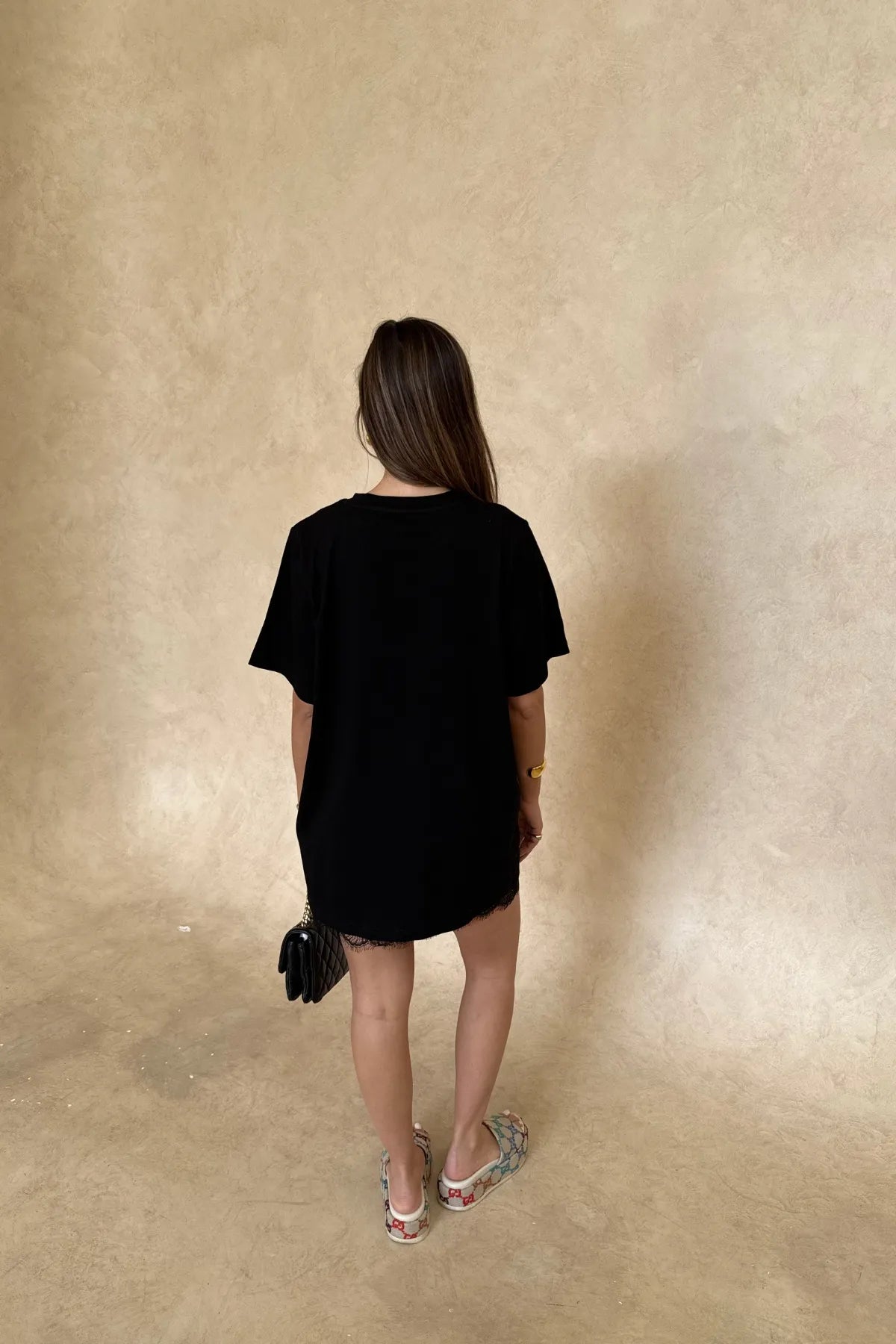 Lia Tee Black by Sneaky Link – Oversized 100% cotton boxy tee with short sleeves, perfect for layering or casual styling with denim.