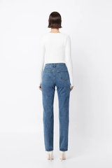 Lincoln Top White by Mossman – a ribbed top with scoop neckline and thumbhole sleeves. Perfect for everyday styling.