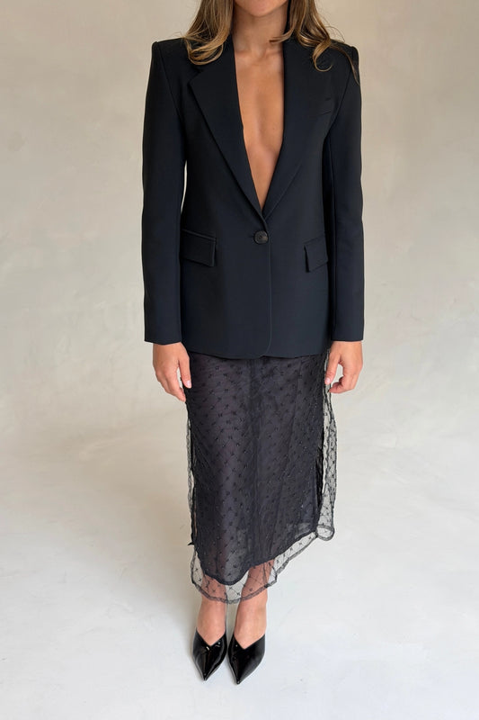 Mackinley Blazer Black by Camilla and Marc – a tailored blazer with structured shoulders and clean lines. Perfect for work or events.