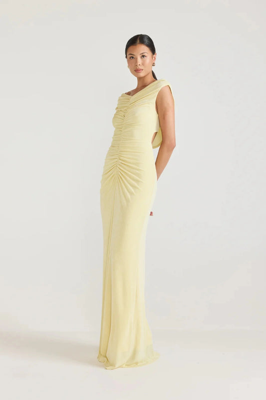 Marjori Dress Lemonade by Tojhà, jersey maxi with diagonal gathers and open back detail, a trendy piece perfect for formal occasions or chic evenings.