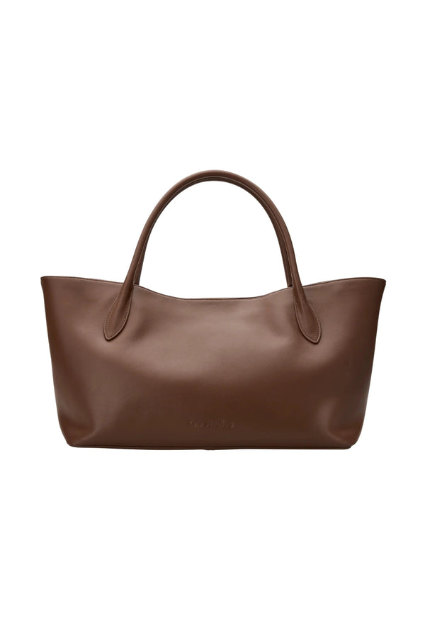 Marlow Tote Mocha by Reh Studios – a structured leather tote with spacious interior and sleek finish. Perfect for work or travel days.
