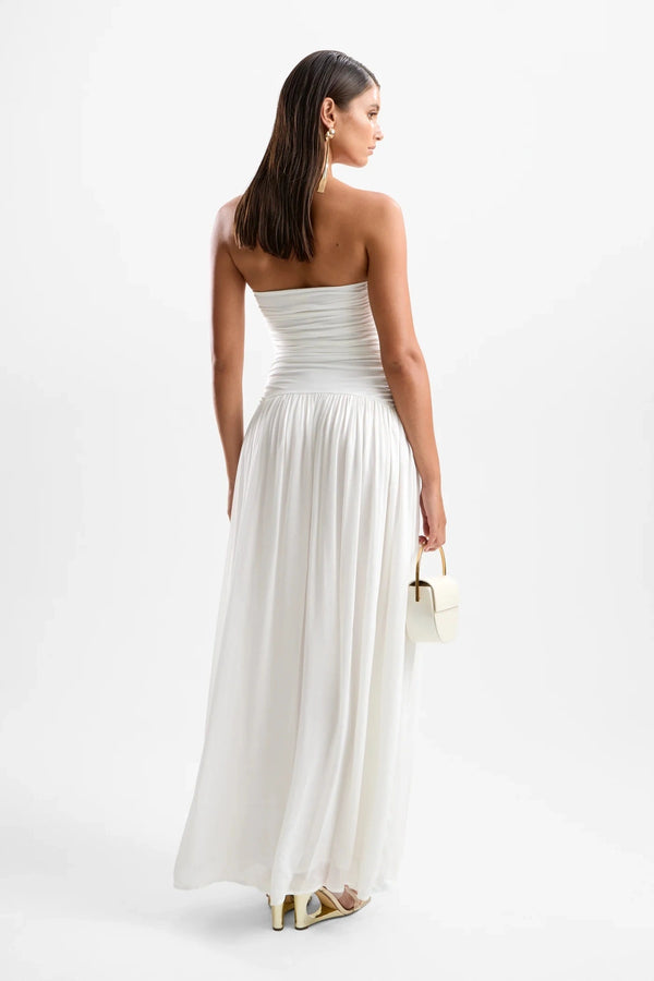 Mode Maxi Dress Pearl by Cin Cin – elegant viscose maxi with drop waist and side ruching, perfect for modern resort or evening wear.
