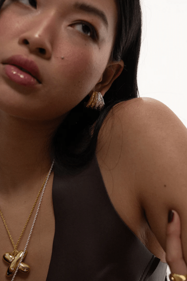 Monroe Earrings Mixed Metal by Mountain and Moon – hammered earrings with mixed tones. Perfect for day to night styling.