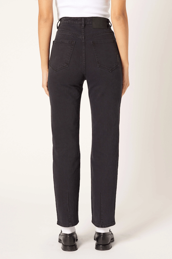 Nico Straight Blackout by Neuw Denim, trendy super high-rise jeans with a straight relaxed leg and comfort stretch denim. Perfect for an elongated silhouette, adaptable to both casual and refined styling.