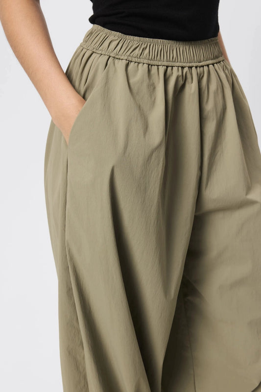 Overturn Pant Fern by Mossman - relaxed balloon leg pants in lightweight technical nylon with elastic waist, perfect for modern elevated styling.
