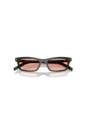 PR D05S Root Tortoise Pink by Prada – a rectangular frame with pink lenses and sleek metal logo detail. Perfect for bold styling.