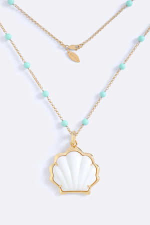Party In Portofino Necklace Beach Glass White by Emma Pills – gold plated necklace with enamel beads and detachable shell pendant.