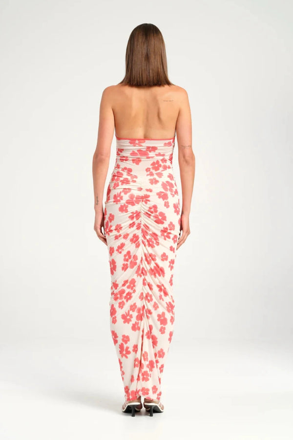 Pierre Maxi Dress Blushwood by Benni, halter maxi with ruching and flowing skirt, perfect for romantic occasions or evening events.