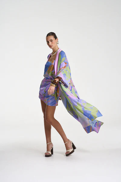ROBE – BANANAS by Summi Summi, one-size viscose robe with contrast lilac trim and playful banana print. Perfect for holidays or lounging.