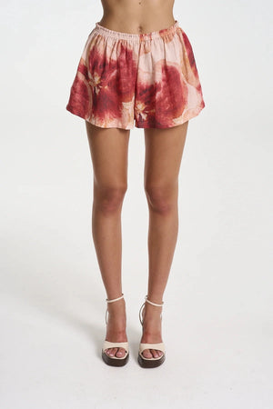 Relaxed Short by Summi Summi — a cotton Aloha-print short with an elastic waistband and relaxed leg, perfect for breezy everyday styling.