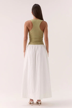 Reve Dress in Soft Khaki/Chalk by Sovere – mixed-fabric midi with drawstring bodice and gathered skirt. Perfect for casual styling.