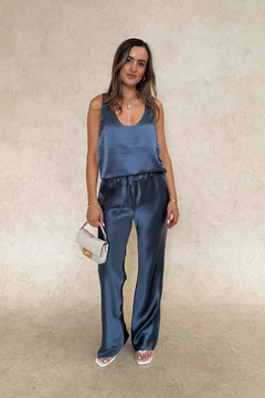 Ruby Top Coal by Sneaky Link – a scoop neck tank with fluid drape and lightweight feel. Perfect for day-to-night styling.