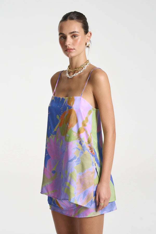 SHIFT TUNIC TOP – BANANAS by Summi Summi, printed cupro-rayon tunic with side slits and adjustable straps. Perfect for resort styling.