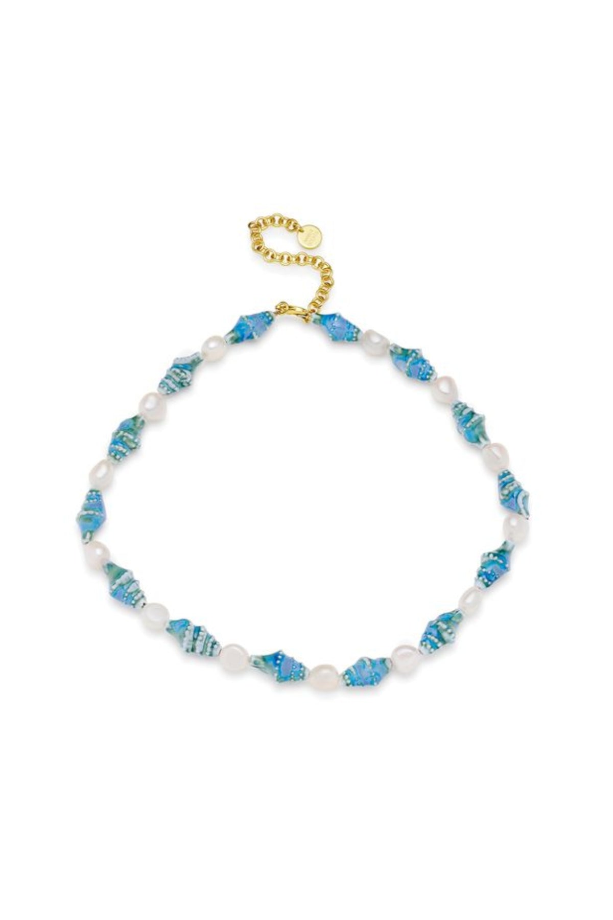Siena Necklace by Amber Sceats – handcrafted in Italy with 24K gold plating, ceramic shells, and freshwater pearls for refined coastal elegance.
