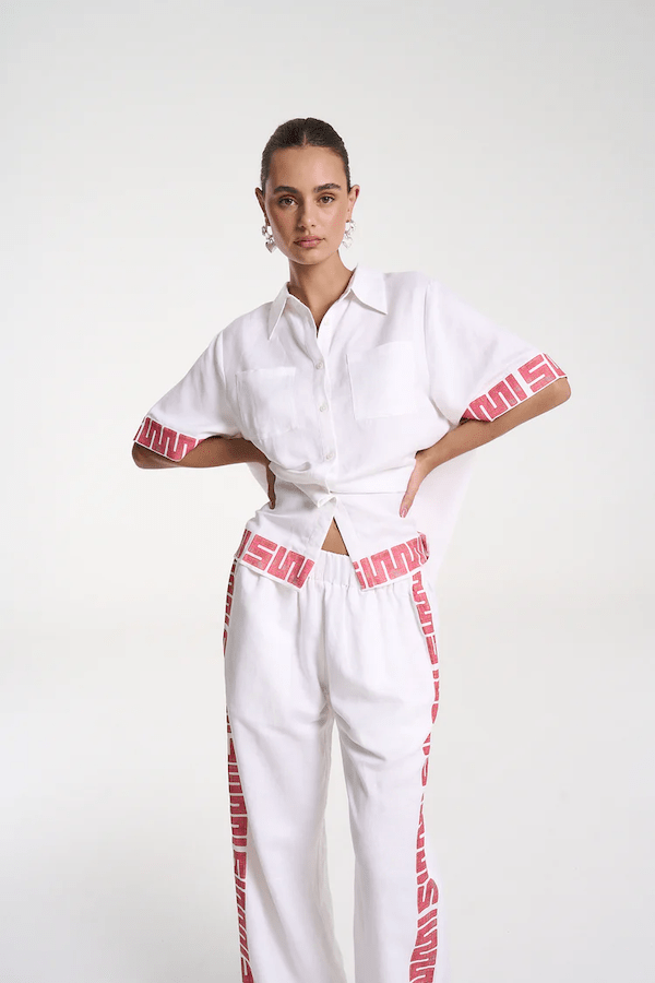 Sig Linen Shirt Neon Plaid by Summi Summi – a boxy shirt with plaid trim and relaxed fit. Perfect for everyday styling.