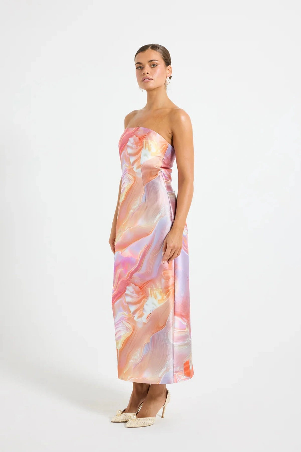 Siren Strapless Midi by PASDUCHAS, a sculptural strapless taffeta midi with pearlescent print. Perfect for formal events or parties.