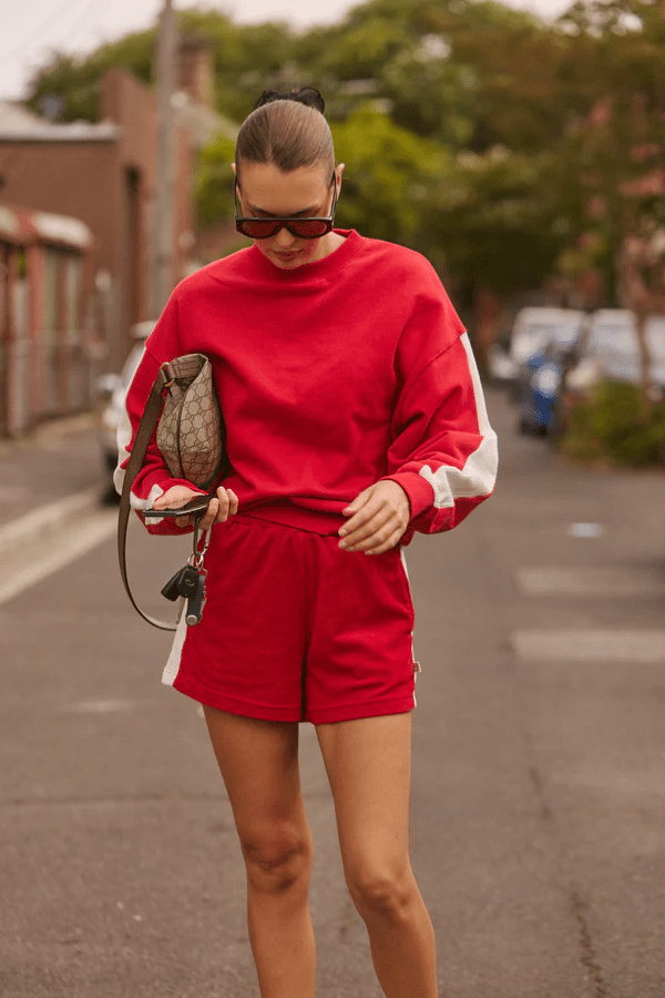 Sportif Short Cherry by Araminta James, terry shorts with contrast trim and elastic waist. Perfect for casual days or sporty outfits.