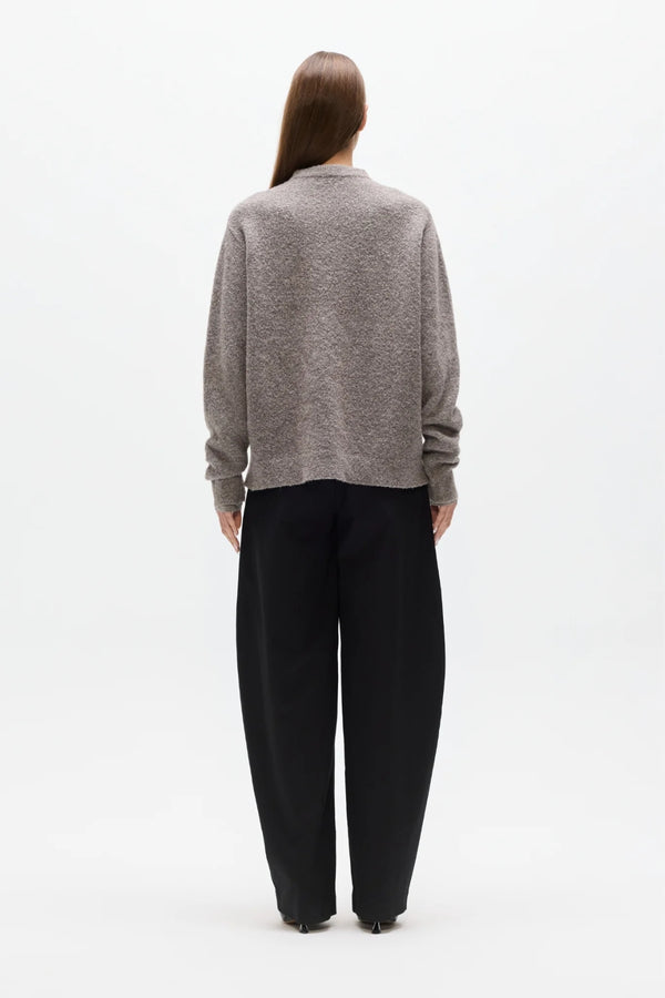 Stella Crew Neck Beige Grey by Bayse – relaxed wool blend knit with brushed texture and classic crew neckline.