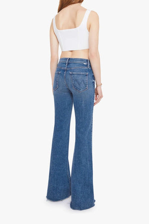 The Doozy Sneaky Fray Let’s Split by MOTHER, high-rise flared jeans with frayed hems and soft fading for an effortless vintage look.