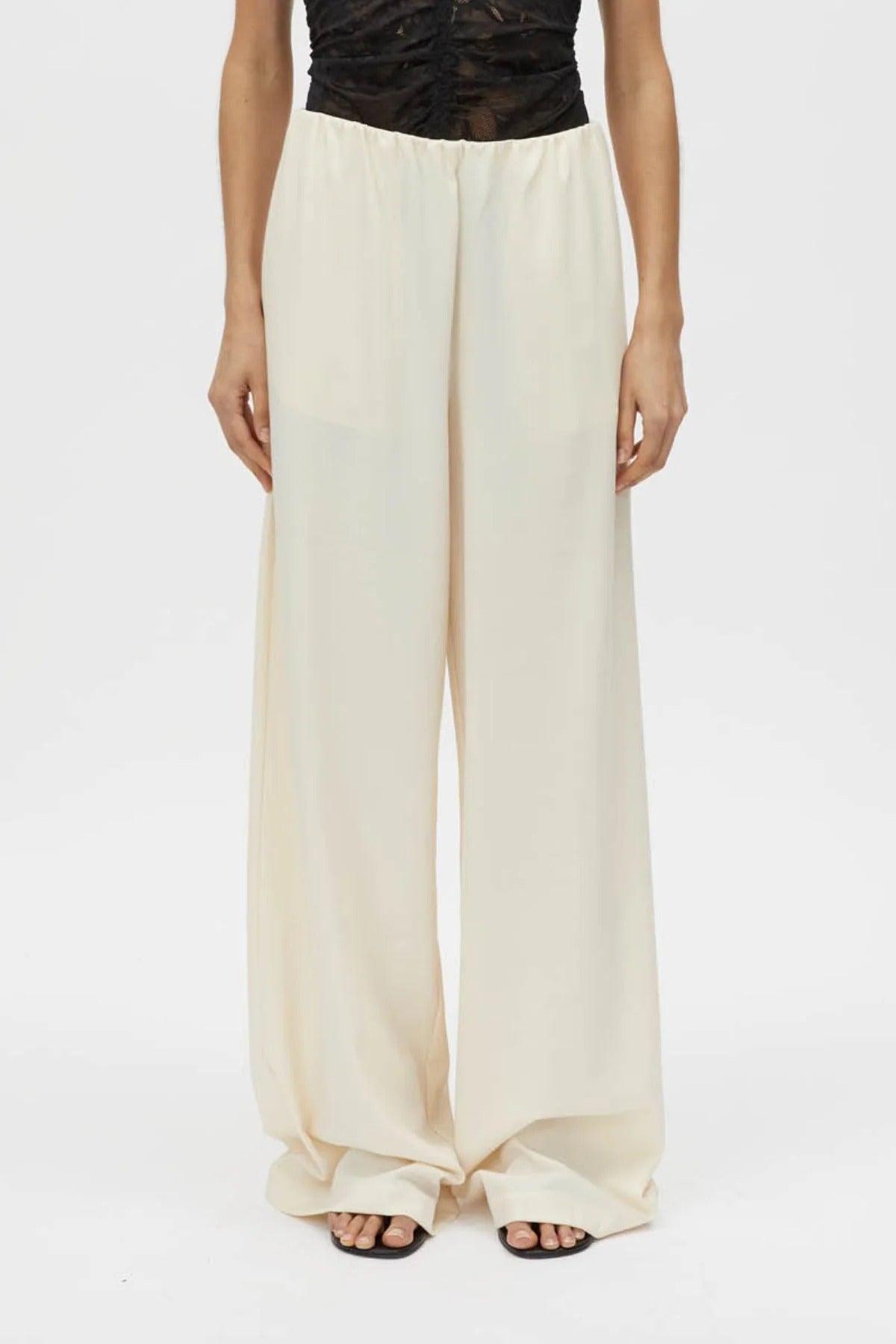 Trevi Pant by Camilla and Marc – a cream wide-leg pull-on pant with soft lining and an elastic waistband, perfect for relaxed polished dressing.