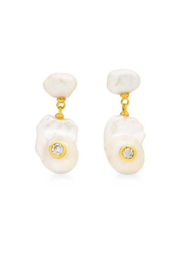 Volastra Earrings by Amber Sceats, gold-plated drops with pearls and cubic zirconia, a luminous trendy piece perfect for elegant evenings.