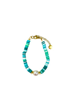 Weekend At Mayol’s Bracelet Turquoise Blue by Mayol Jewellery – handmade in Greece with pearls, semi-precious stones, and gold-plated beads.
